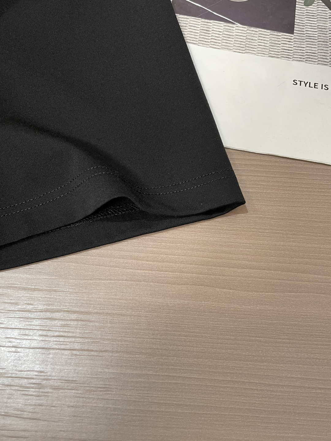 蒙口 2026 春夏新款男士短袖T恤，全新升级百搭基础款，低调奢华，品格之选！甄选进口丝光棉打造而成，吸