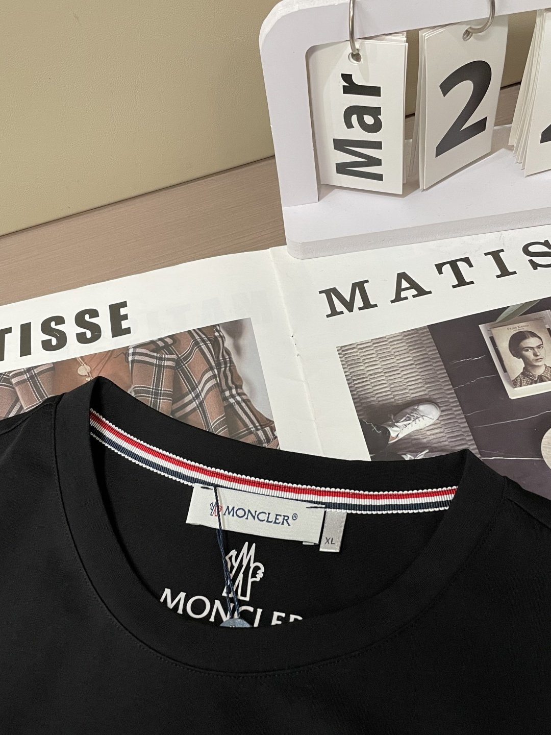 蒙口 2026 春夏新款男士短袖T恤，全新升级百搭基础款，低调奢华，品格之选！甄选进口丝光棉打造而成，吸