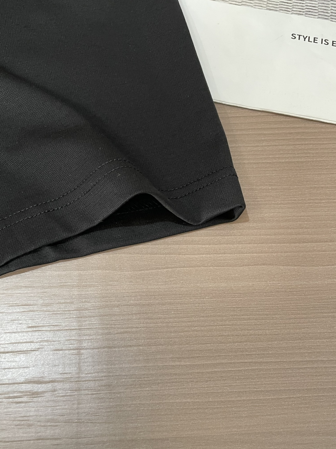 · Bur 2026 春夏新款男士短袖T恤，全新升级百搭基础款，低调奢华，品格之选！甄选进口丝光棉打造而