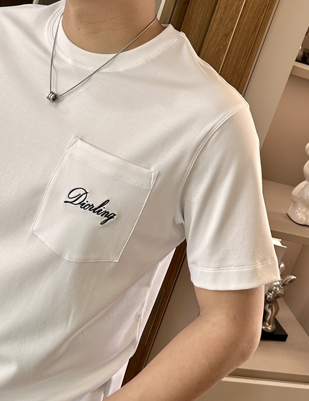 · D奥 2026春夏新款首发专柜最新款短袖圆领T恤 高端订制 设计前卫时尚！品牌logo重工艺设计 高