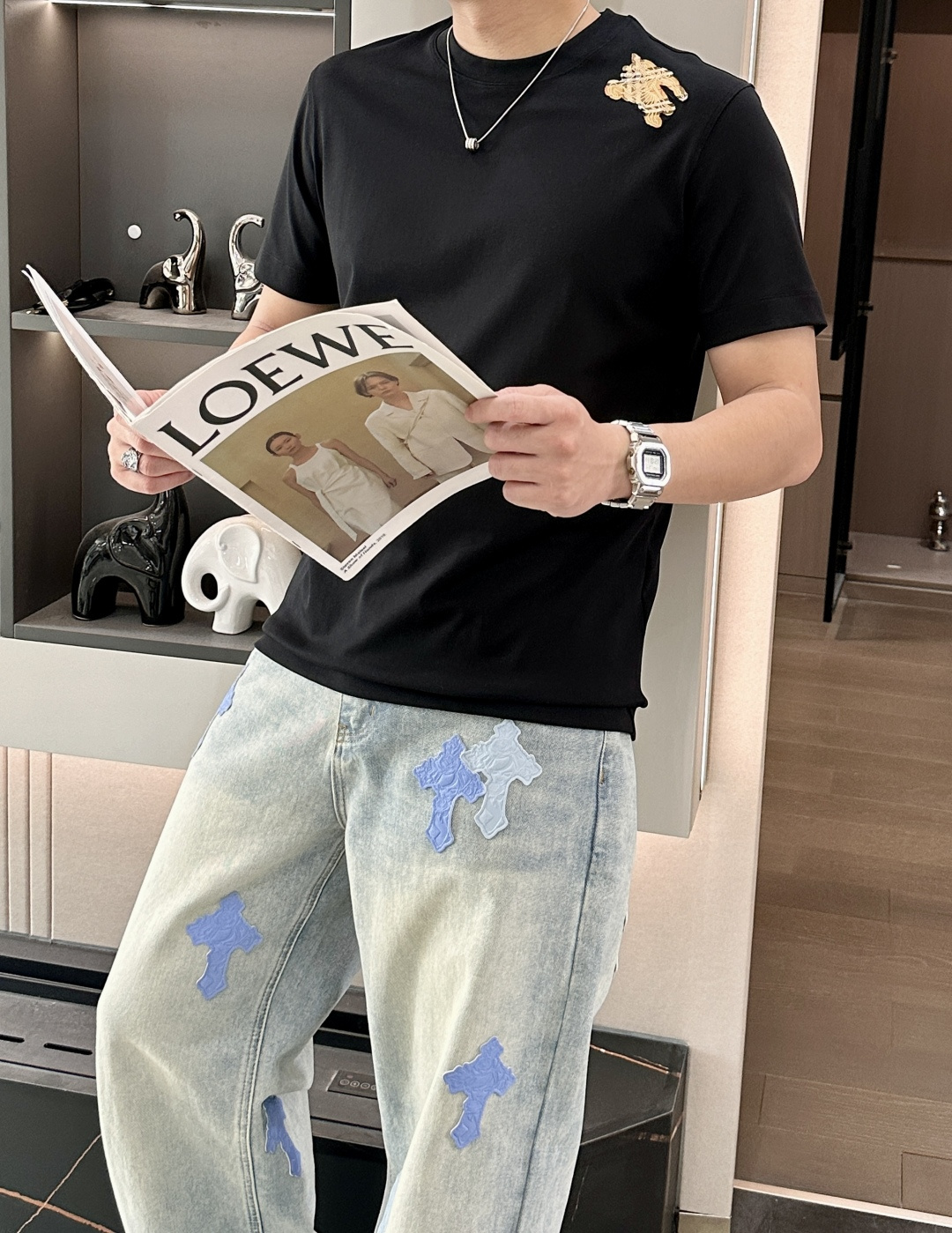 · Bur 2026春夏新款首发专柜最新款短袖圆领T恤 高端订制 设计前卫时尚！品牌logo重工艺设计 