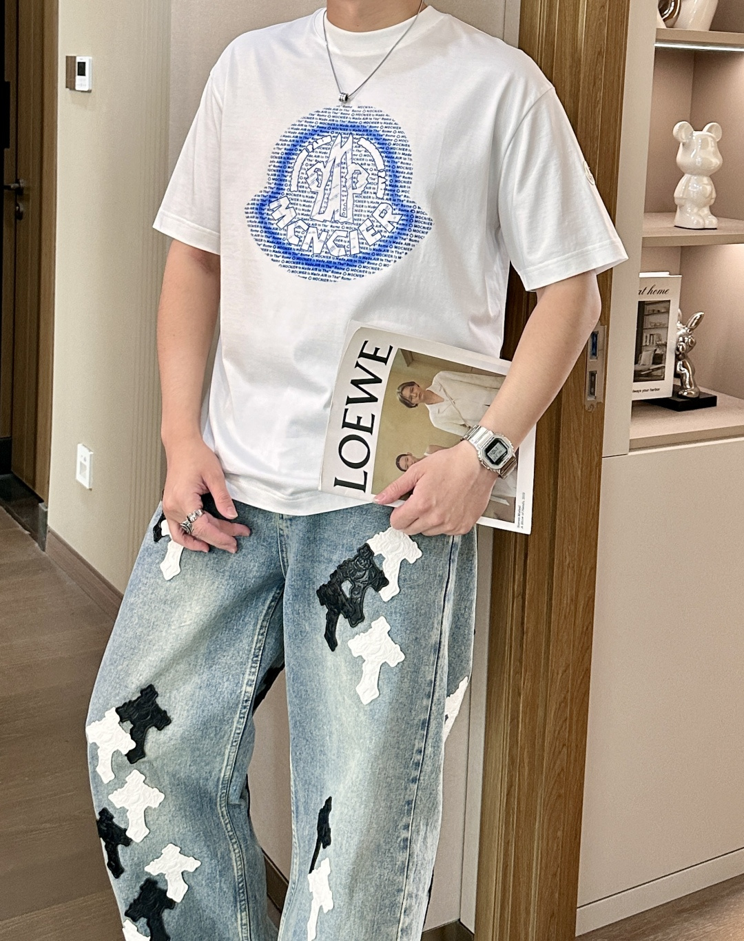 · 蒙口 2026春夏新款首发专柜最新款短袖圆领T恤 高端订制 设计前卫时尚！品牌logo重工艺设计 高