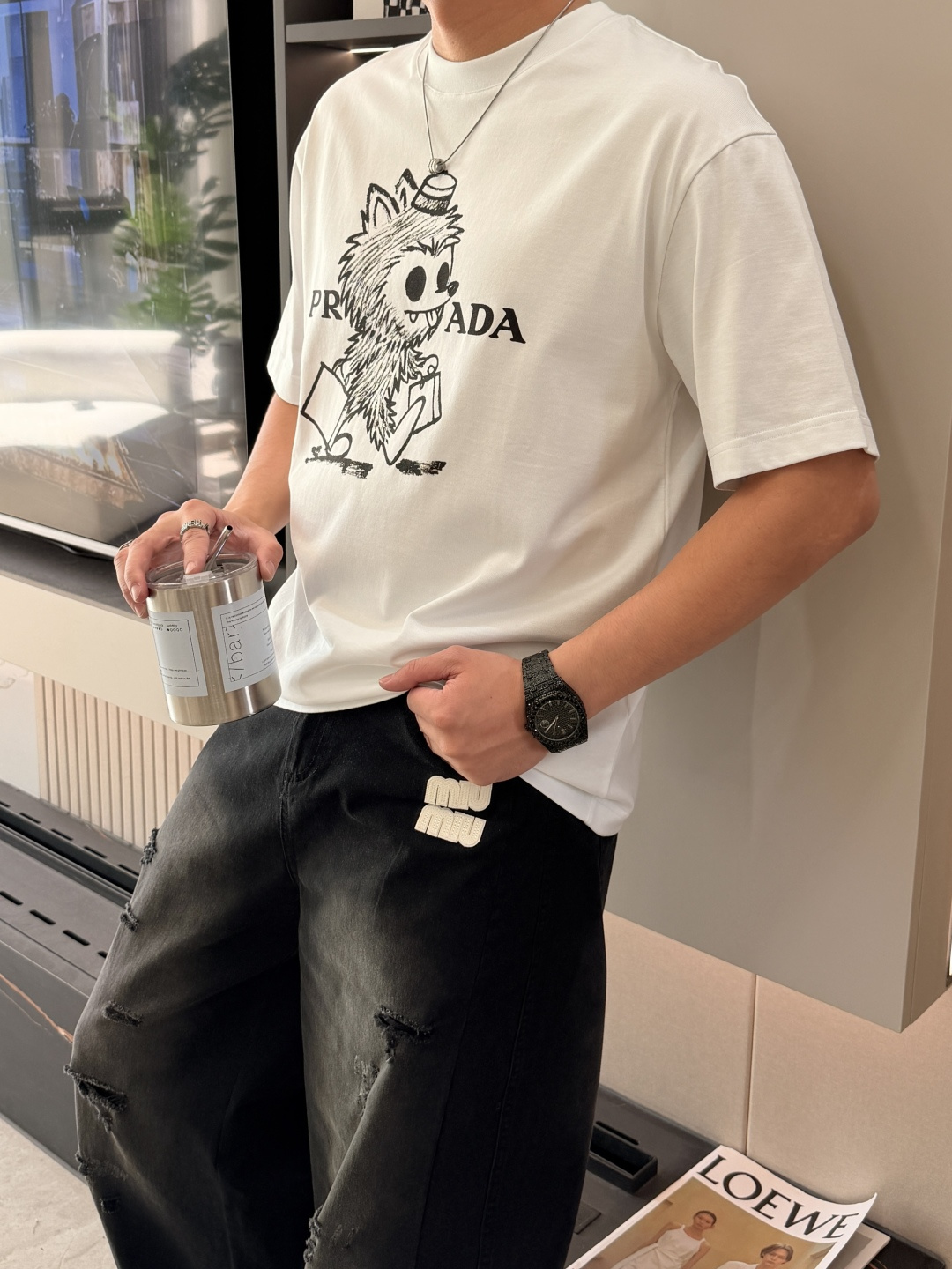 · Prad 2026春夏新款首发专柜最新款短袖T恤 高端订制 设计前卫时尚！品牌logo重工艺设计 高