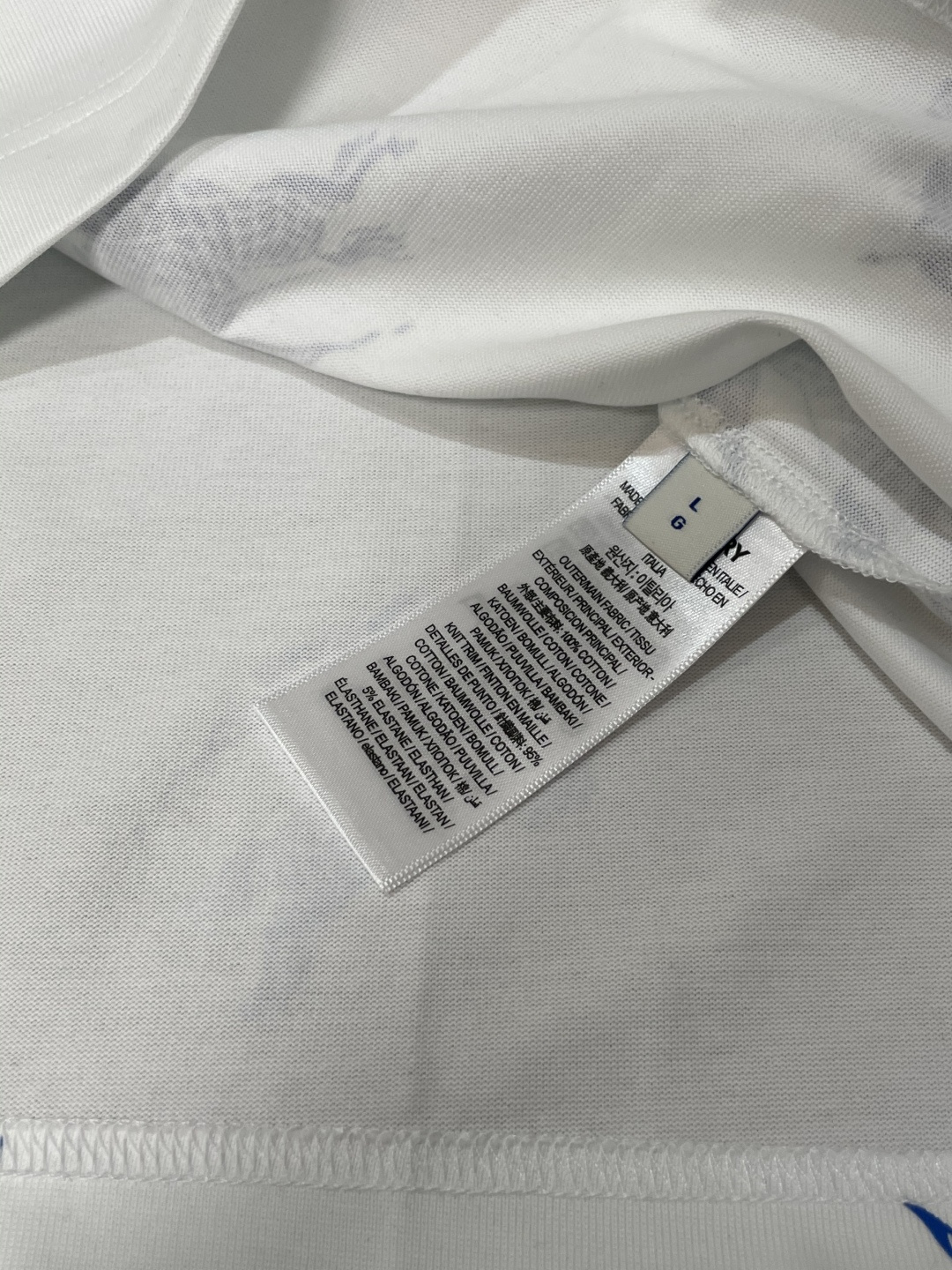 · Bur 2026春夏新款首发专柜最新款短袖T恤 高端订制 设计前卫时尚！品牌logo重工艺设计 高端
