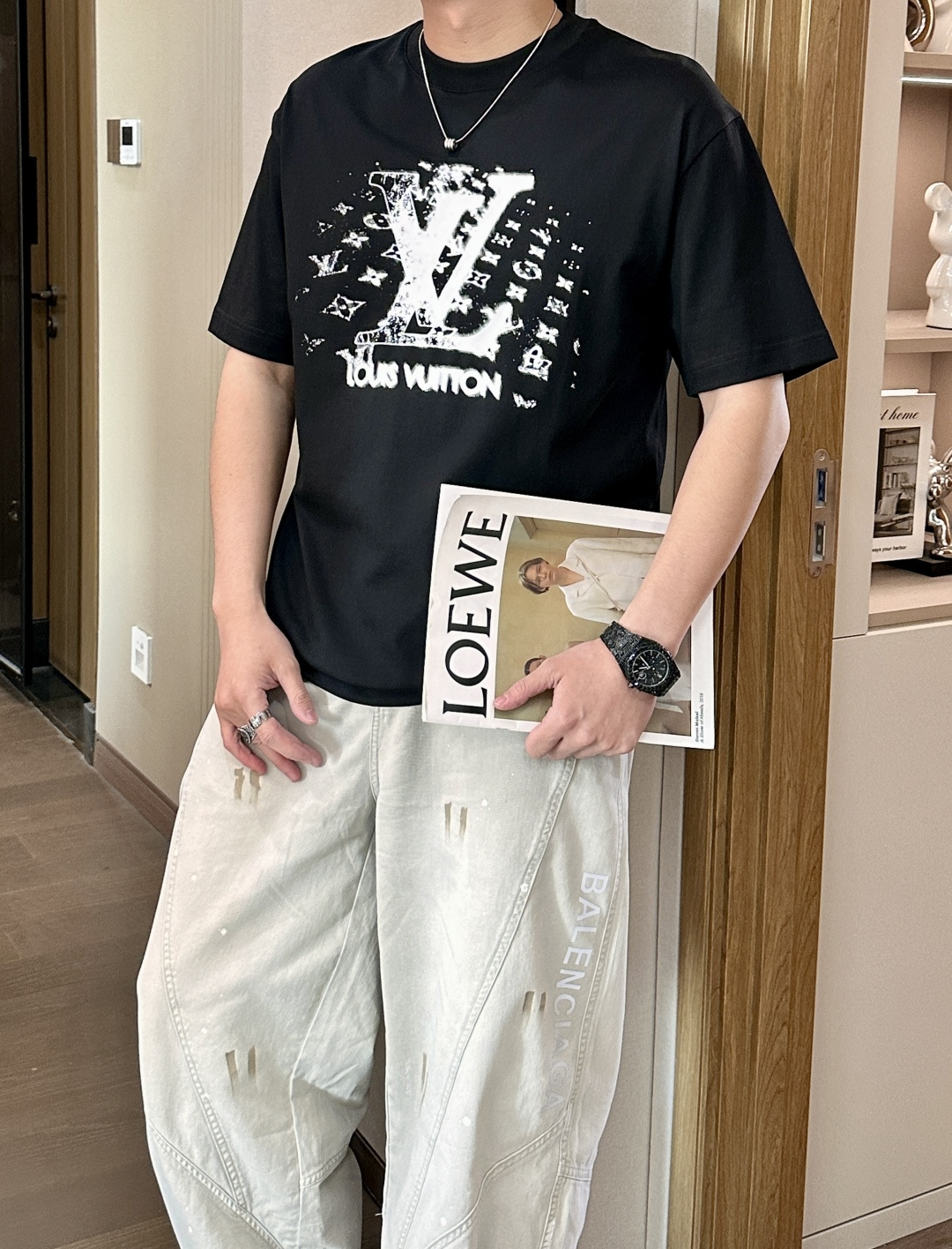 · Lv2026春夏新款首发专柜最新款短袖T恤 高端订制 设计前卫时尚！品牌logo重工艺设计 高端定制