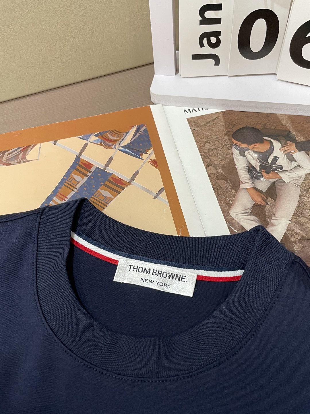 TB 2026春夏新款男士短袖T恤，全新升级百搭基础款，低调奢华，品格之选！甄选进口丝光棉打造而成，吸湿