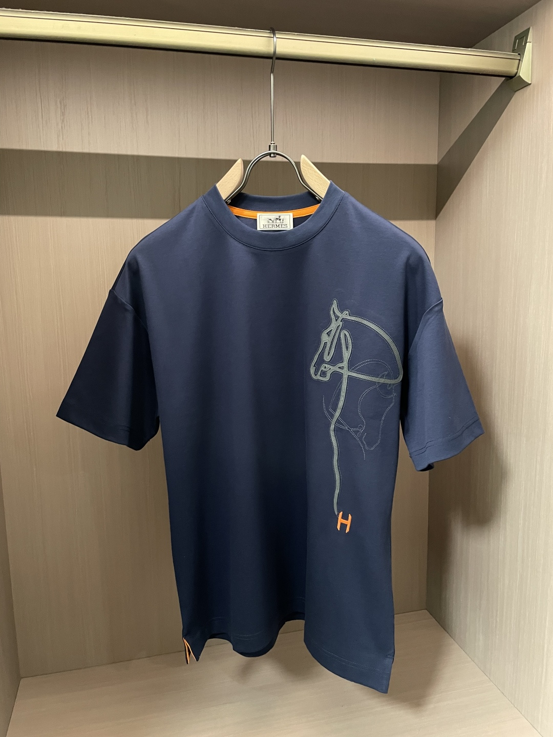 爱🐎仕 2026春夏新款男士短袖T恤，全新升级百搭基础款，低调奢华，品格之选！甄选进口丝光棉打造而成，吸