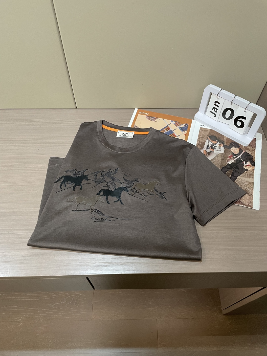 爱🐎仕 2026春夏新款男士短袖T恤，全新升级百搭基础款，低调奢华，品格之选！甄选进口丝光棉打造而成，吸