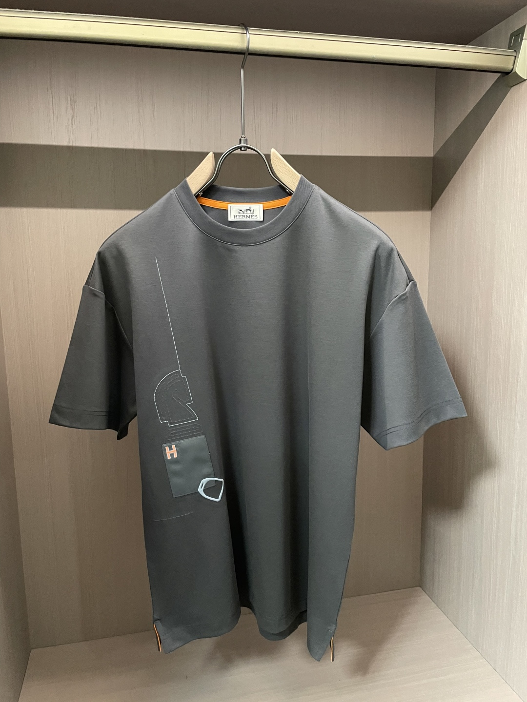 爱🐎仕 2026春夏新款男士短袖T恤，全新升级百搭基础款，低调奢华，品格之选！甄选进口丝光棉打造而成，吸