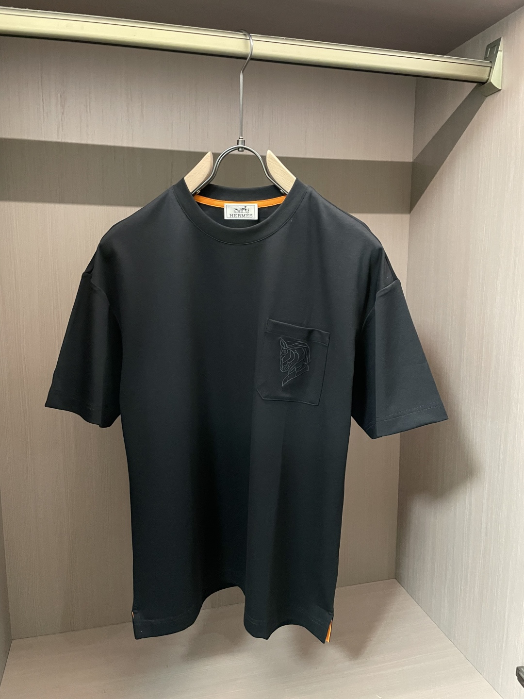 爱🐎仕 2026春夏新款男士短袖T恤，全新升级百搭基础款，低调奢华，品格之选！甄选进口丝光棉打造而成，吸