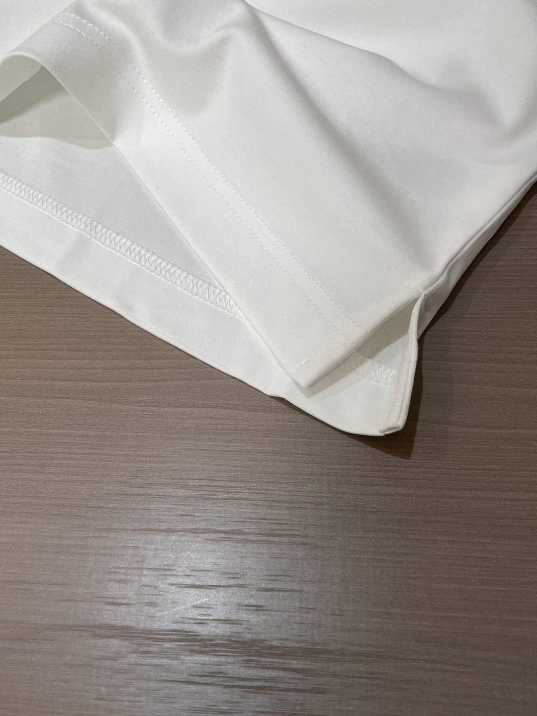 爱🐎仕 2026春夏新款男士短袖T恤，全新升级百搭基础款，低调奢华，品格之选！甄选进口丝光棉打造而成，吸