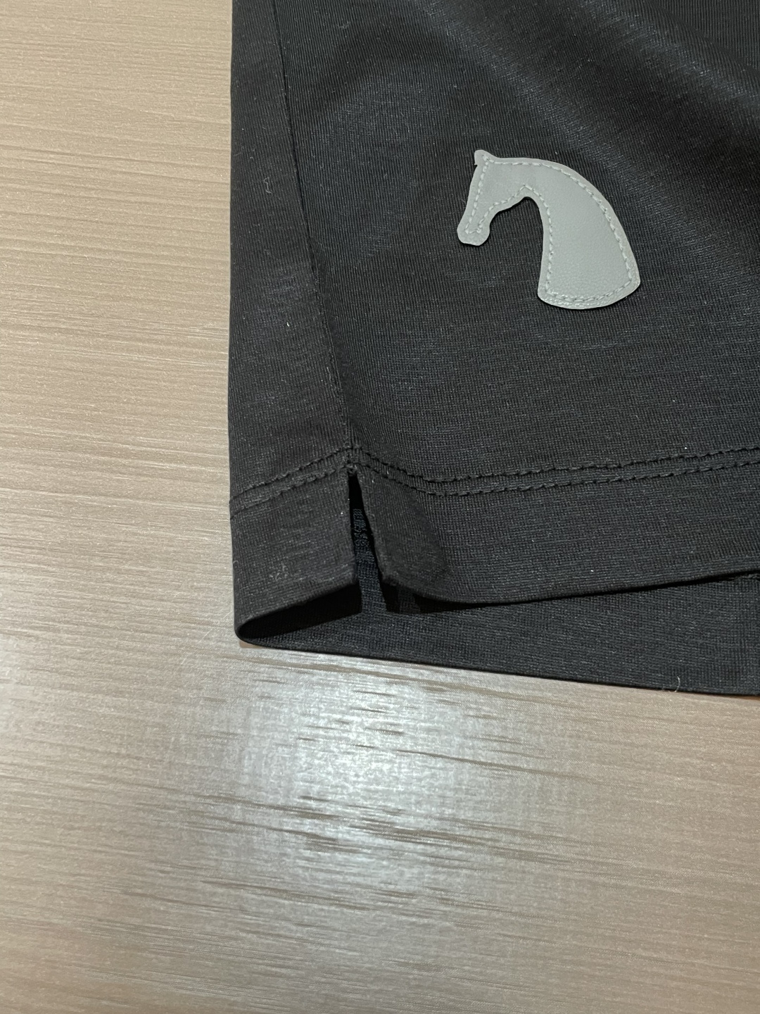 爱🐎仕 2026春夏新款男士短袖T恤，全新升级百搭基础款，低调奢华，品格之选！甄选进口丝光棉打造而成，吸