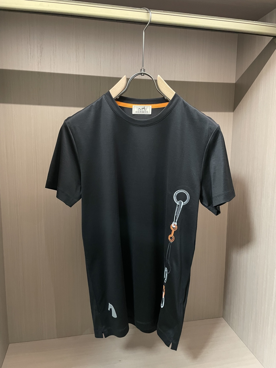 爱🐎仕 2026春夏新款男士短袖T恤，全新升级百搭基础款，低调奢华，品格之选！甄选进口丝光棉打造而成，吸