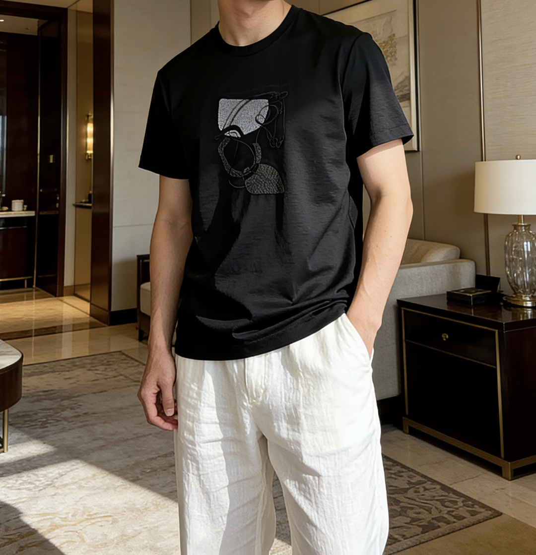 爱🐎仕 2026春夏新款男士短袖T恤，全新升级百搭基础款，低调奢华，品格之选！甄选进口丝光棉打造而成，吸