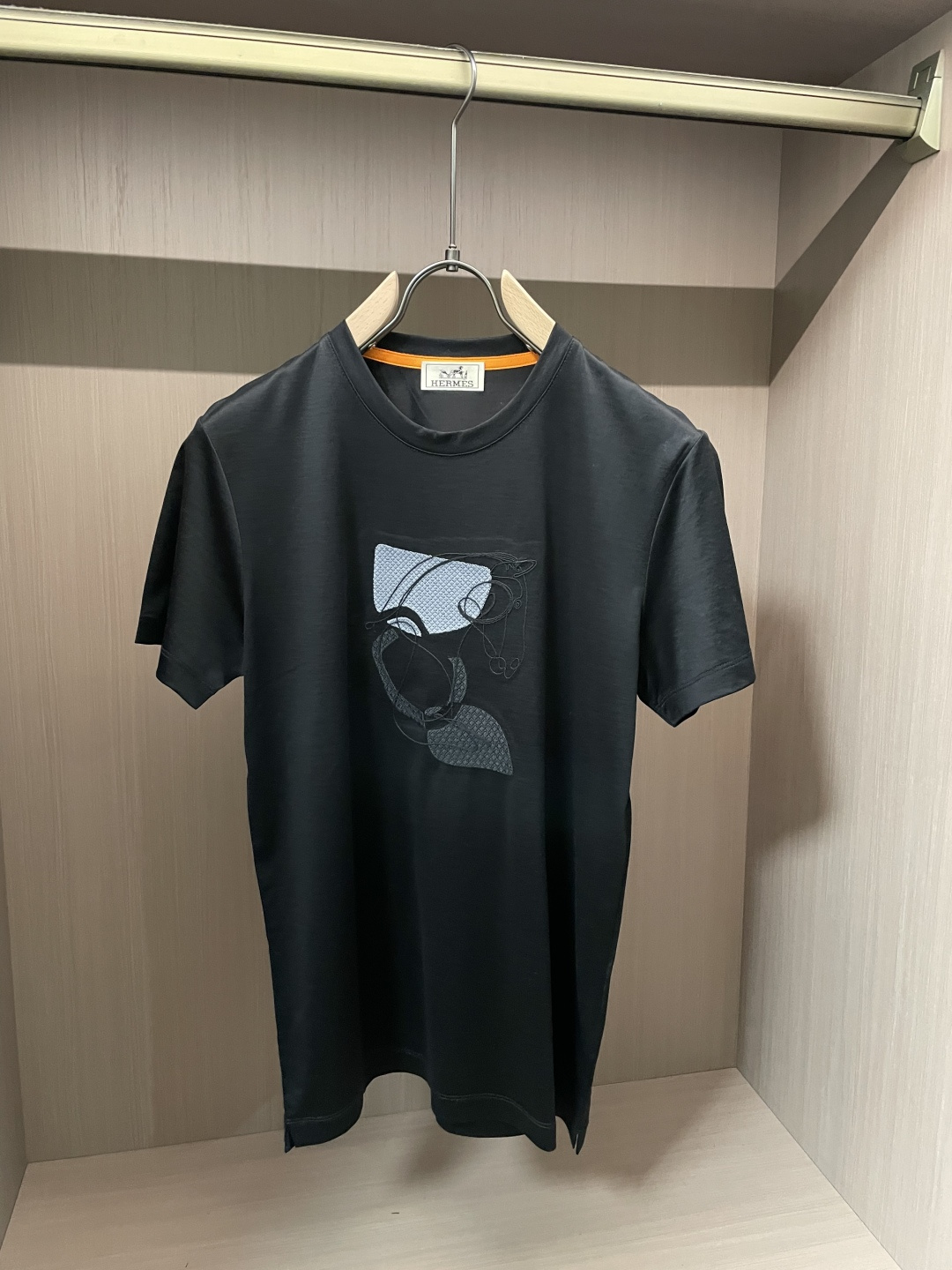 爱🐎仕 2026春夏新款男士短袖T恤，全新升级百搭基础款，低调奢华，品格之选！甄选进口丝光棉打造而成，吸