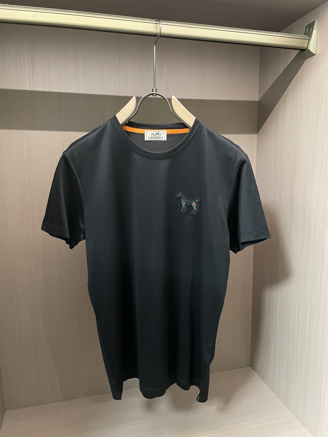 爱🐎仕 2026春夏新款男士短袖T恤，全新升级百搭基础款，低调奢华，品格之选！甄选进口丝光棉打造而成，吸