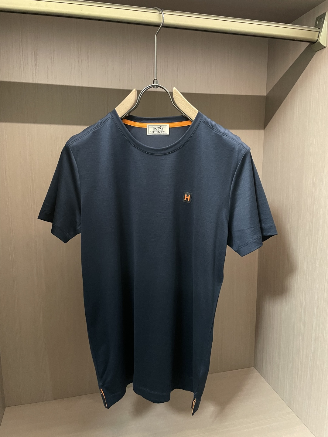 爱🐎仕 2026春夏新款男士短袖T恤，全新升级百搭基础款，低调奢华，品格之选！甄选进口丝光棉打造而成，吸