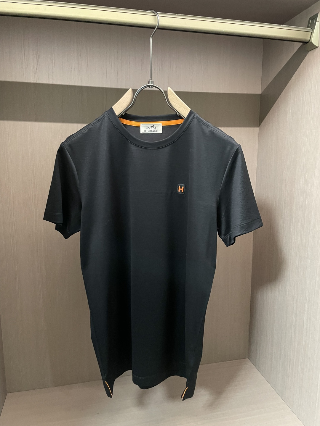 爱🐎仕 2026春夏新款男士短袖T恤，全新升级百搭基础款，低调奢华，品格之选！甄选进口丝光棉打造而成，吸