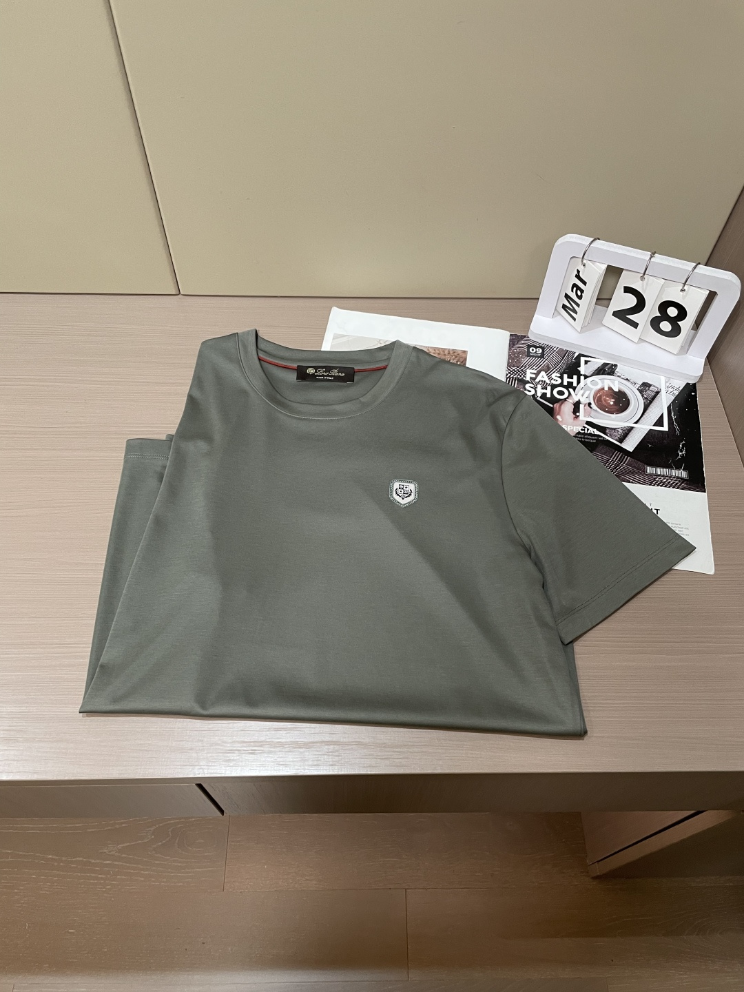 loro Piana家 2026春夏最新盾牌🛡️男士圆领T恤衫，精选全进口客供顶级丝光棉面料，胸前标志性