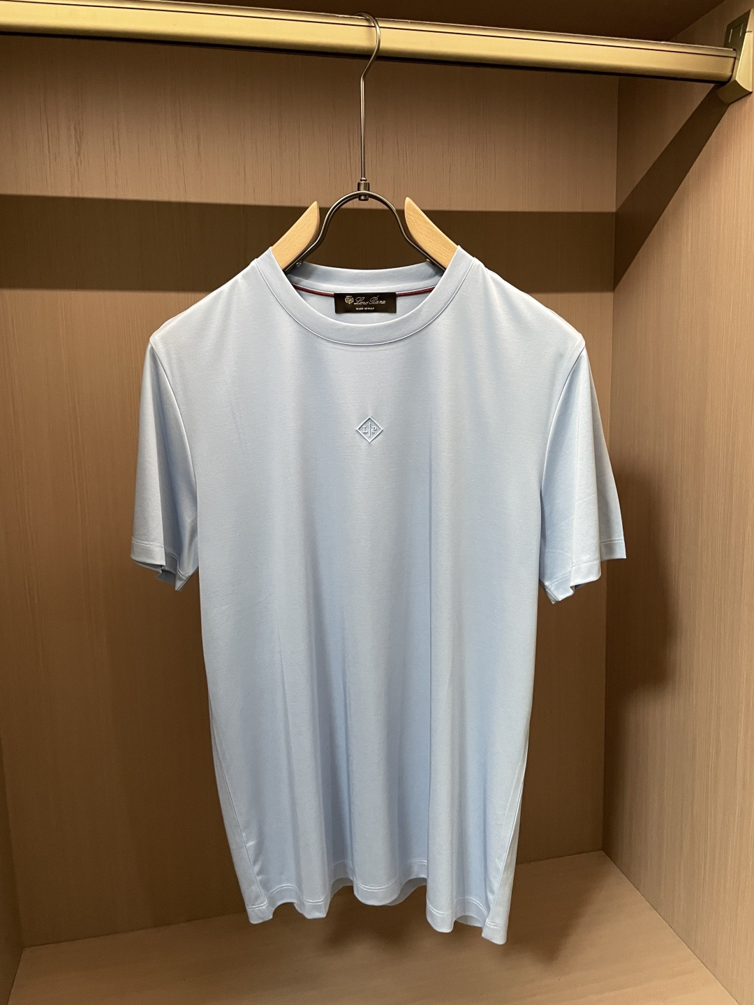 loro Piana家 2026春夏最新菱形字母绣标男士圆领T恤衫，精选全进口客供顶级丝光棉面料，胸前标