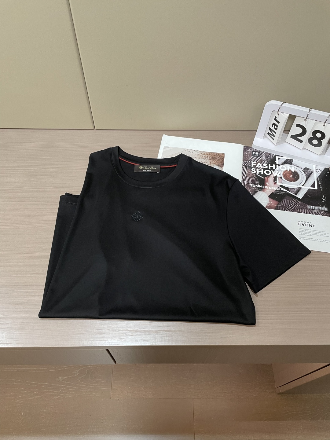loro Piana家 2026春夏最新菱形字母绣标男士圆领T恤衫，精选全进口客供顶级丝光棉面料，胸前标