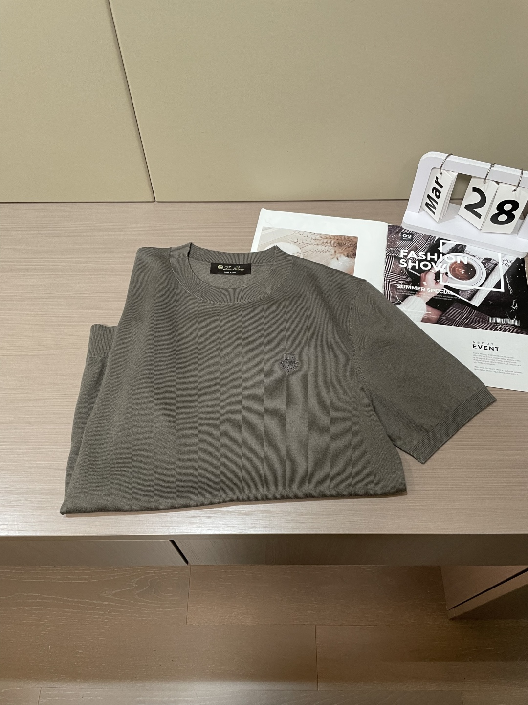 loro Piana 1966ss夏季新品男士针织圆领短袖衫！独家首发 采用纤维超细与高弹的伊力特纱线织