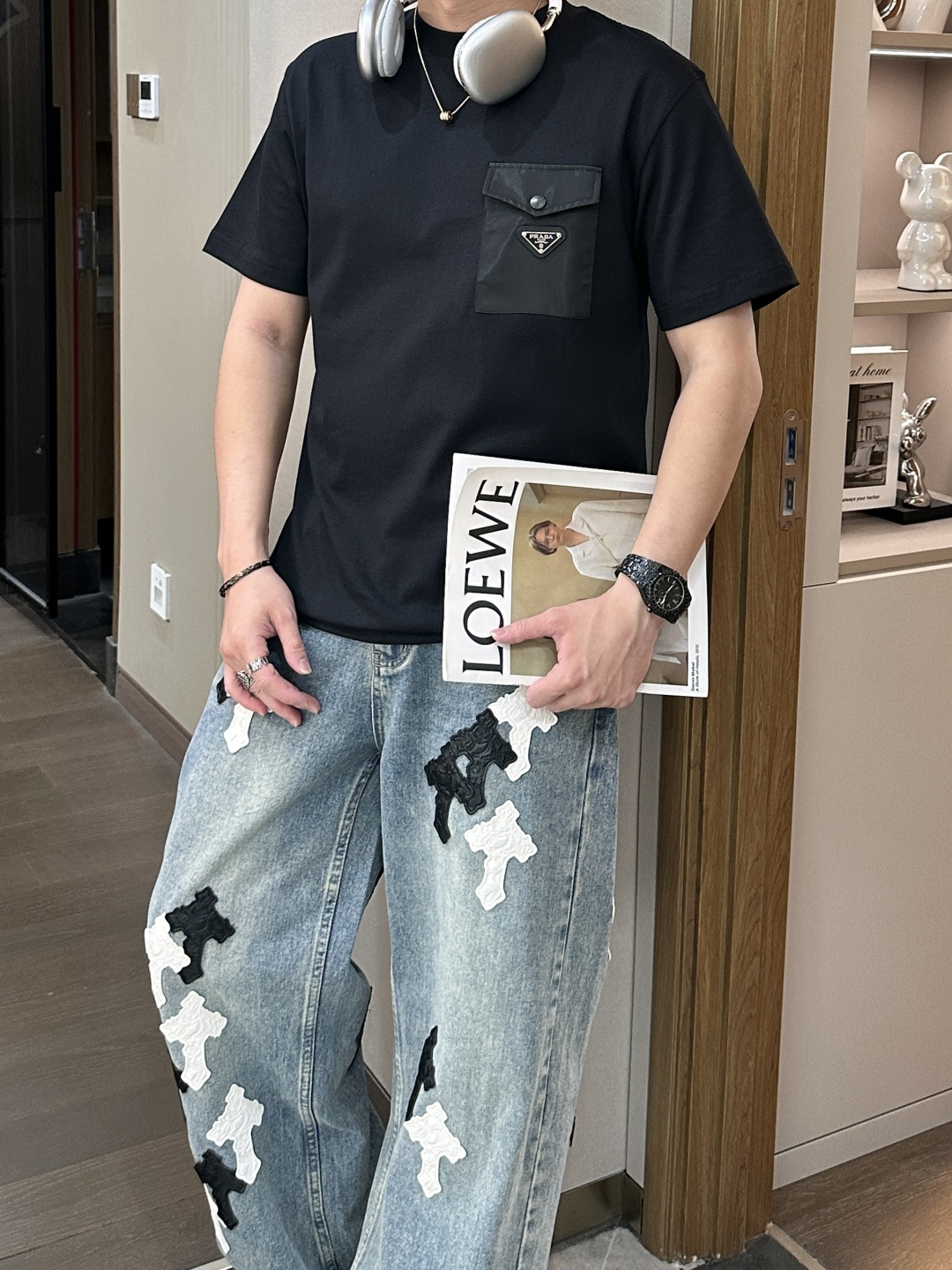 Prad 2026春夏新款首发专柜最新款短袖圆领T恤 高端订制 设计前卫时尚！品牌logo重工艺设计 高