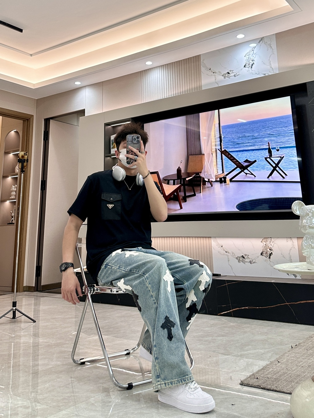 Prad 2026春夏新款首发专柜最新款短袖圆领T恤 高端订制 设计前卫时尚！品牌logo重工艺设计 高