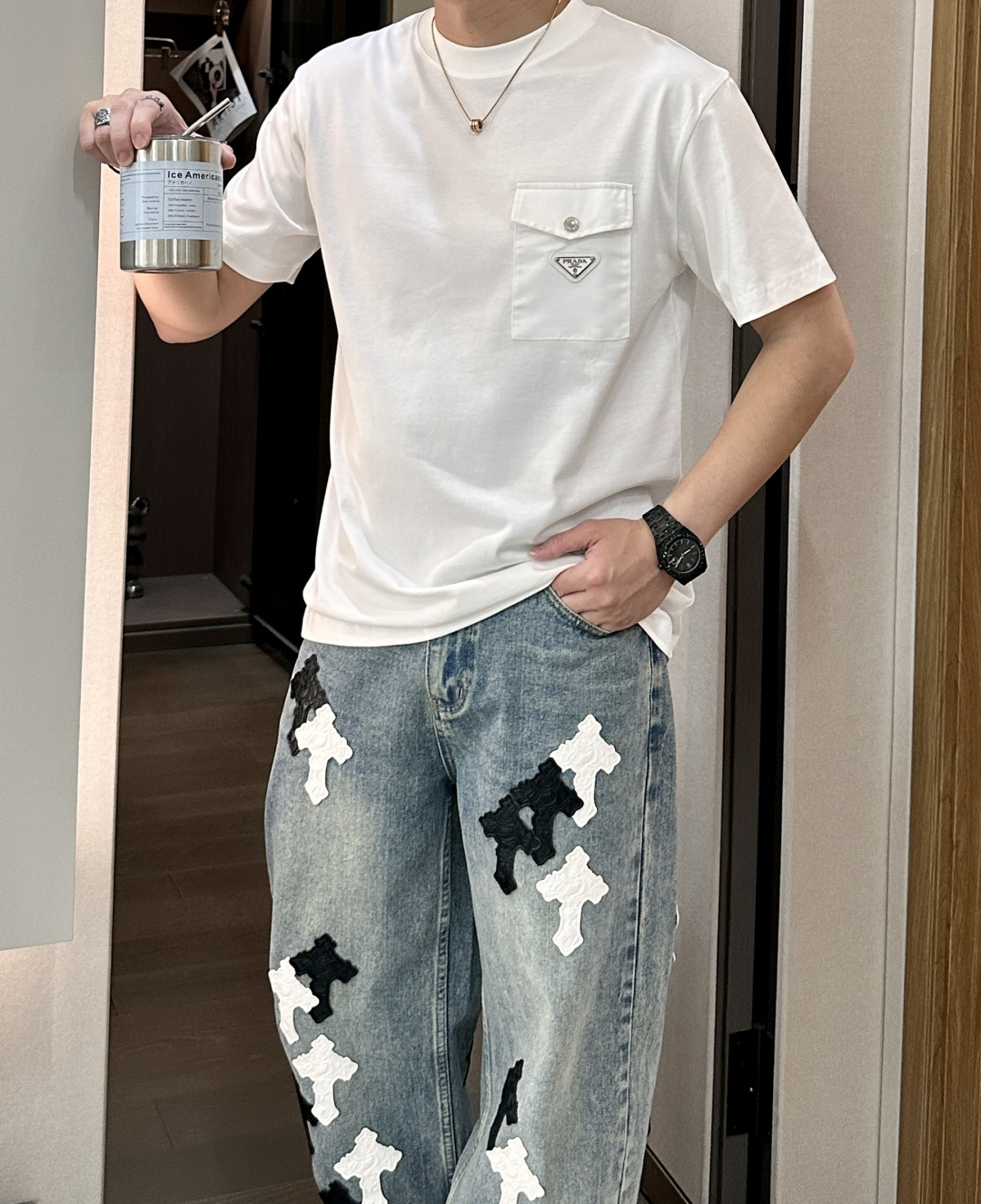 Prad 2026春夏新款首发专柜最新款短袖圆领T恤 高端订制 设计前卫时尚！品牌logo重工艺设计 高
