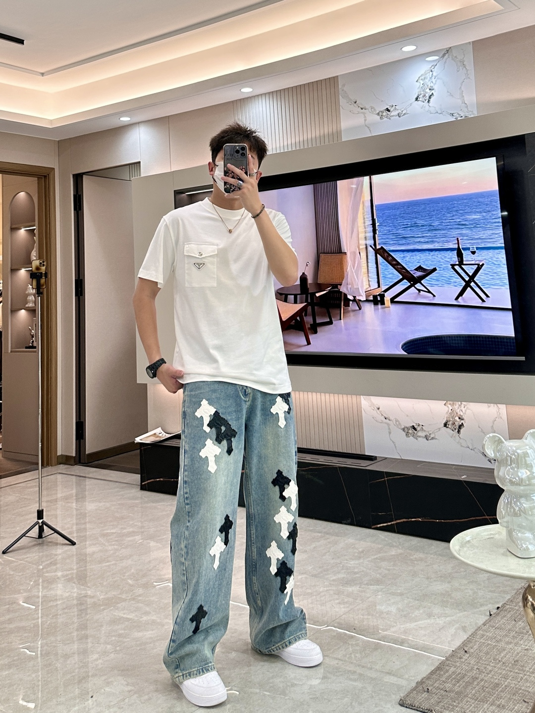 Prad 2026春夏新款首发专柜最新款短袖圆领T恤 高端订制 设计前卫时尚！品牌logo重工艺设计 高