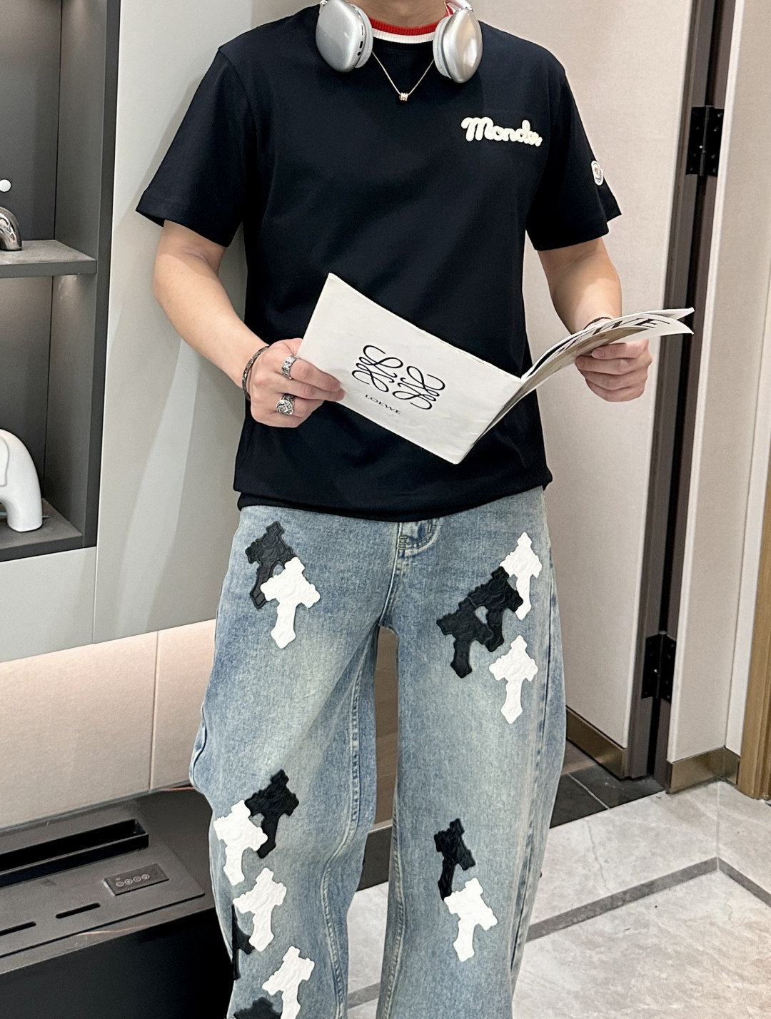 蒙口 2026春夏新款首发专柜最新款短袖圆领T恤 高端订制 设计前卫时尚！品牌logo重工艺设计 高端定