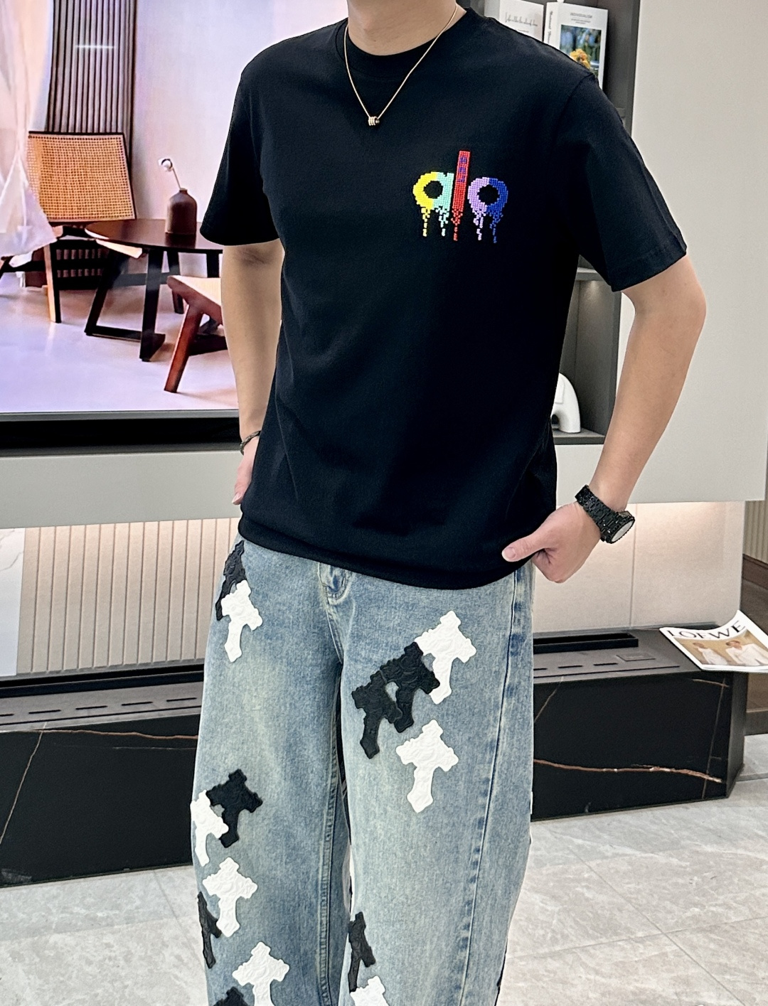 alo 2026春夏新款首发专柜最新款短袖圆领T恤 高端订制 设计前卫时尚！品牌logo重工艺设计 高端