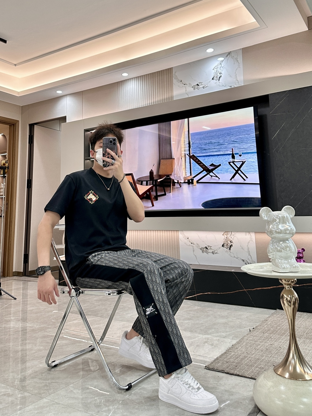 Gucc 2026春夏新款首发专柜最新款短袖圆领T恤 高端订制 设计前卫时尚！品牌logo重工艺设计 高