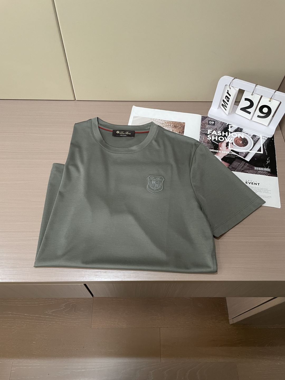 loro Piana家 2026春夏最新盾牌🛡️男士圆领T恤衫，精选全进口客供顶级丝光棉面料，胸前标志性