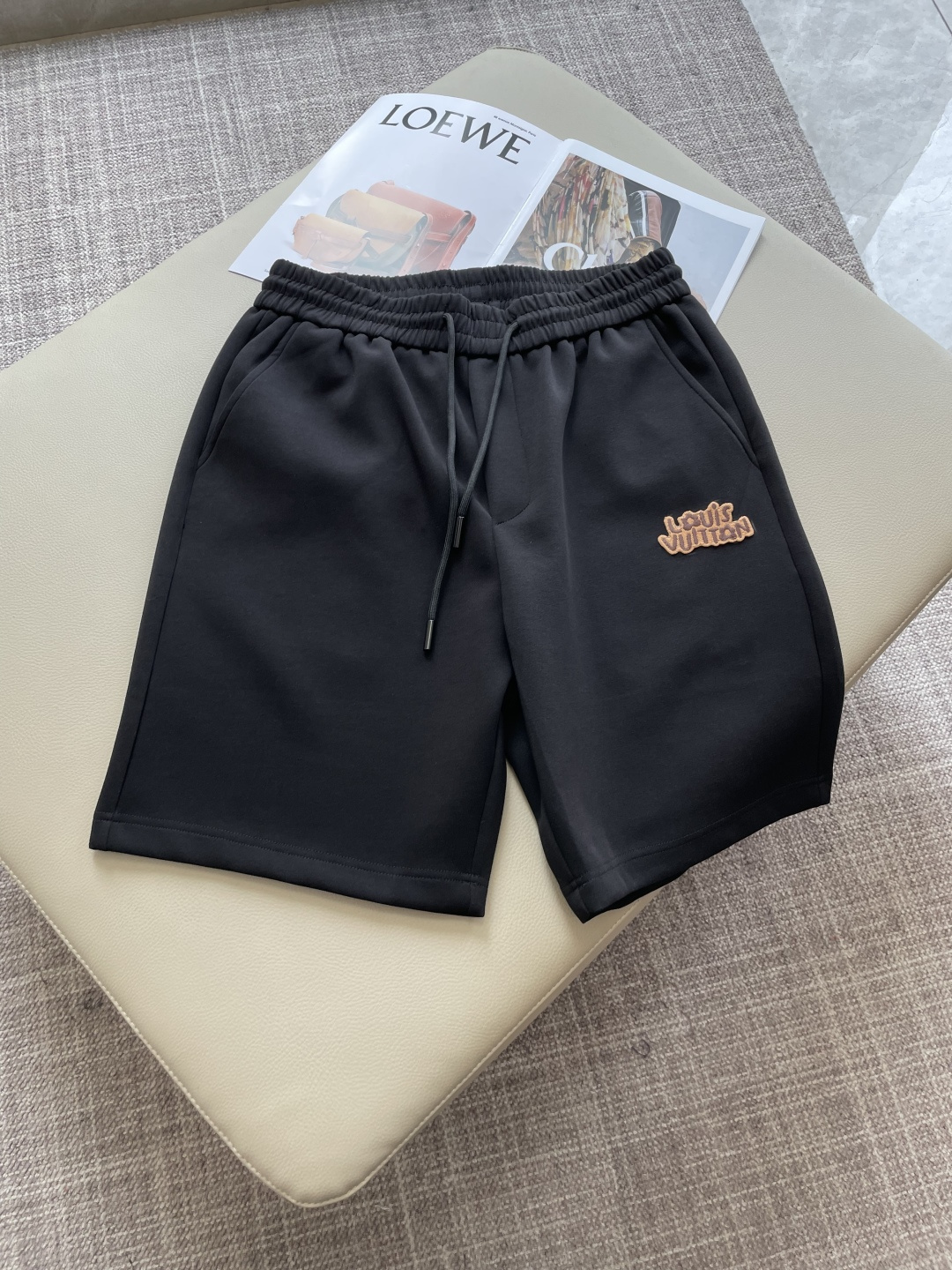 Lv 重磅推荐！2026ss夏装新品 专柜在售 最新系列图案logo短裤 必须人手一件的节奏！进口顶极高