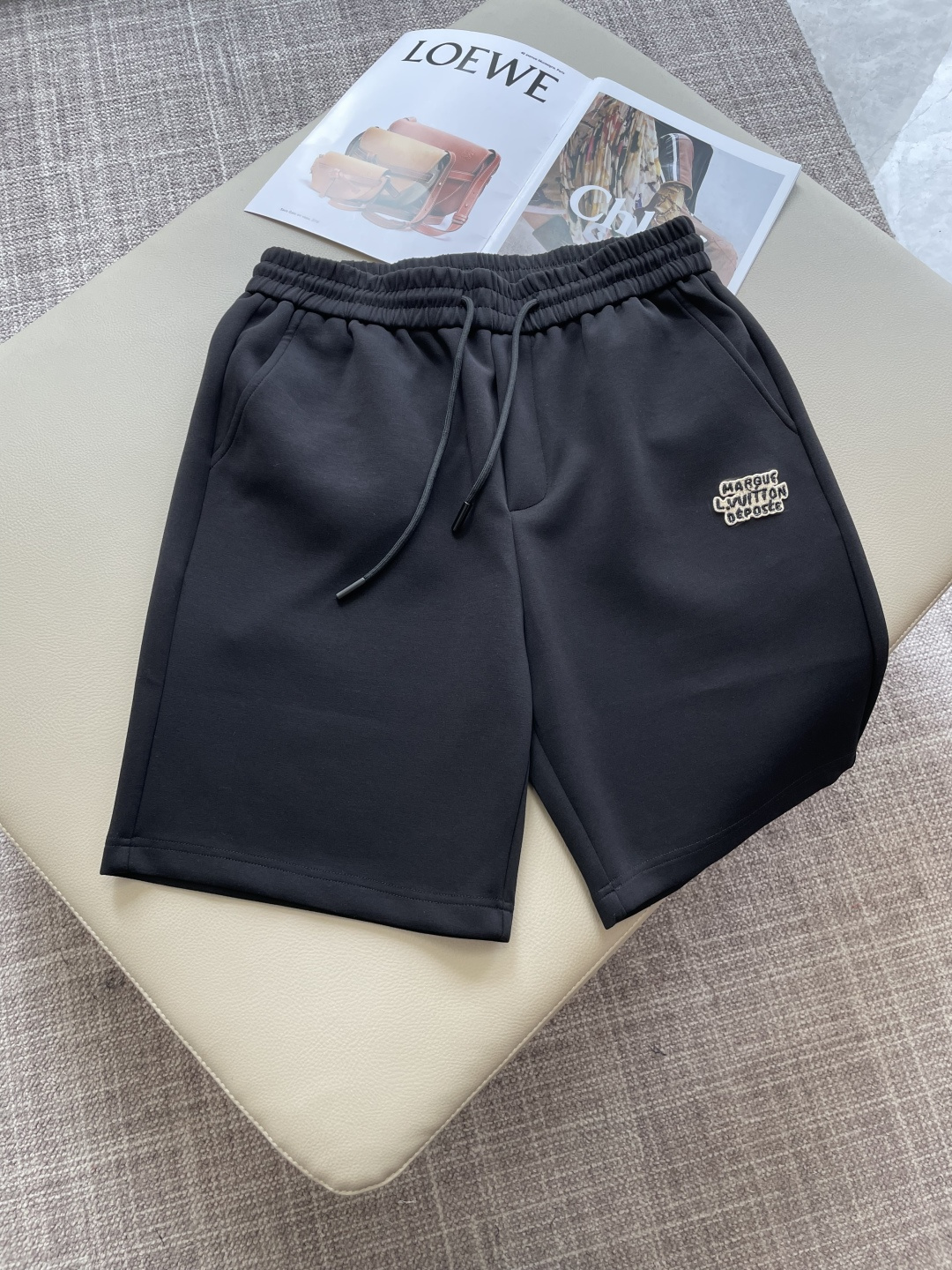 Lv 重磅推荐！2026ss夏装新品 专柜在售 最新系列图案logo短裤 必须人手一件的节奏！进口顶极高