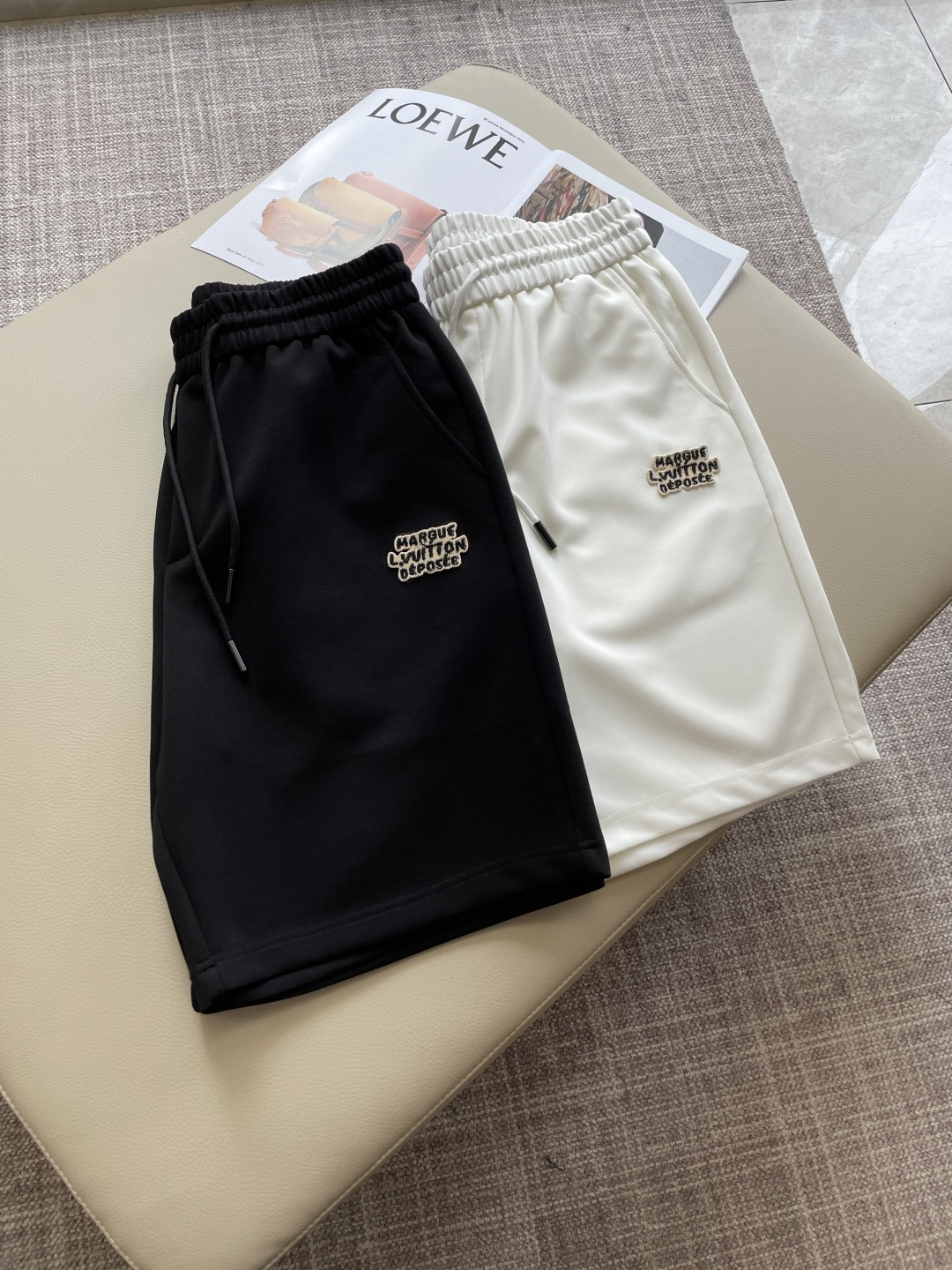 Lv 重磅推荐！2026ss夏装新品 专柜在售 最新系列图案logo短裤 必须人手一件的节奏！进口顶极高