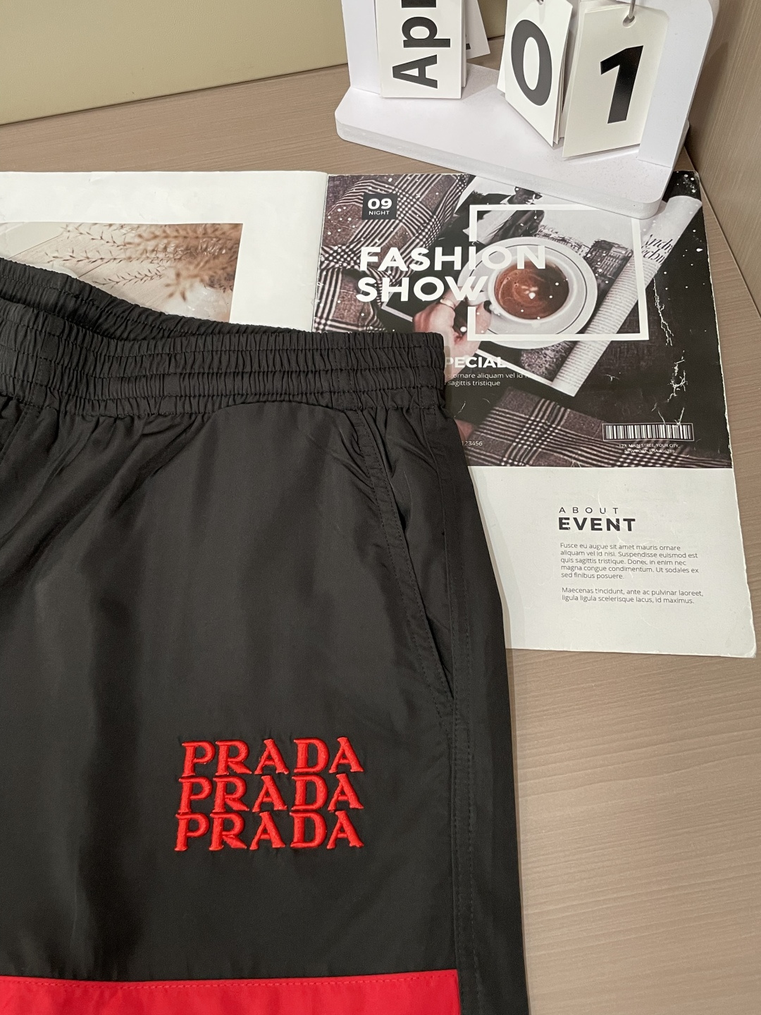 Prad 2026ss夏装最新款 休闲沙滩裤 速干！精致时髦 视觉效果突出 显瘦修饰腿型！运动感十足！适