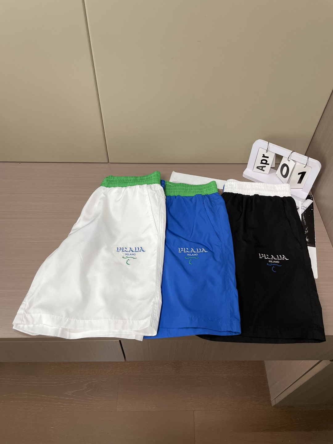 Prad 2026ss夏装最新款 休闲沙滩裤 速干！精致时髦 视觉效果突出 显瘦修饰腿型！运动感十足！适