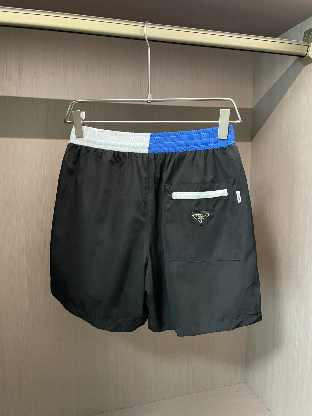 Prad 2026ss夏装最新款 休闲沙滩裤 速干！精致时髦 视觉效果突出 显瘦修饰腿型！运动感十足！适