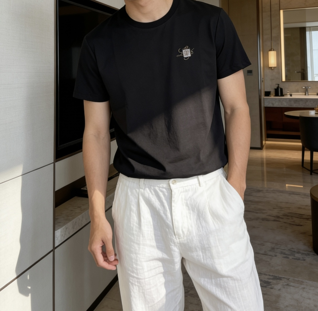 loro Piana家 2026春夏最新经典老鹰绣标男士圆领短袖T恤衫，休闲剪裁棉质运动衫，简单大方，胸