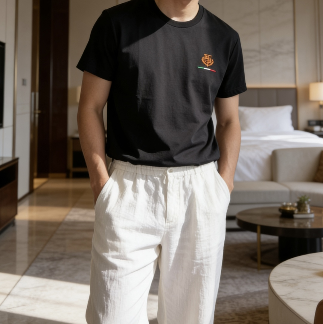 loro Piana家 2026春夏最新撞色经典绣标男士圆领短袖T恤衫，休闲剪裁棉质运动衫，简单大方，胸