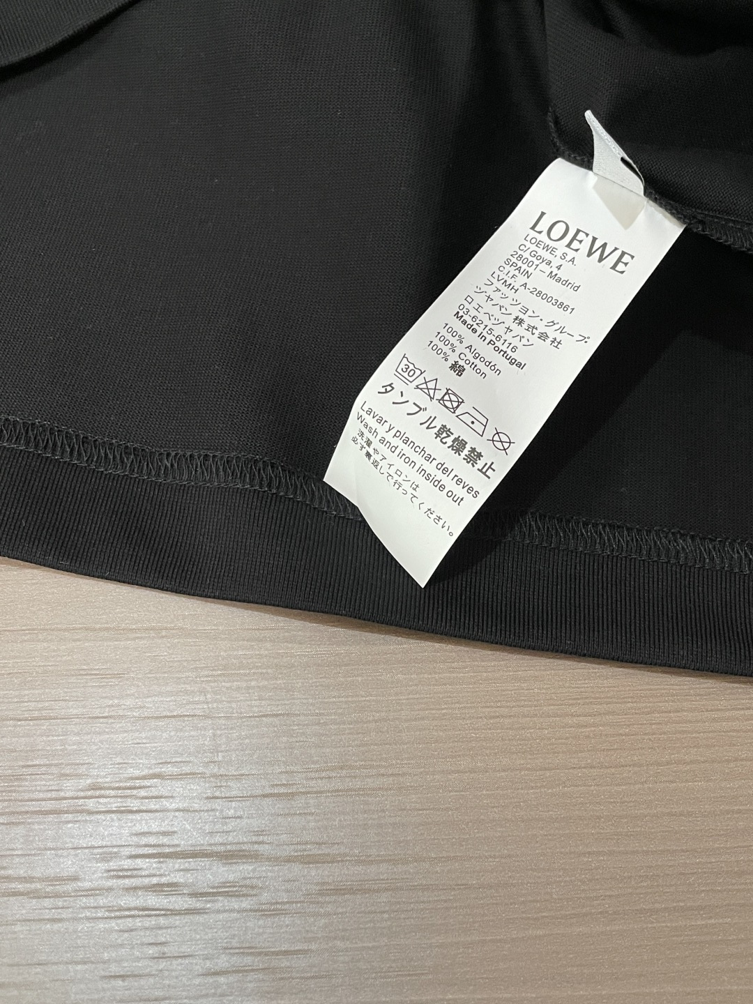 Loewe  2026春夏新款首发专柜最新款短袖T恤 高端订制 设计前卫时尚！品牌logo重工艺设计 高