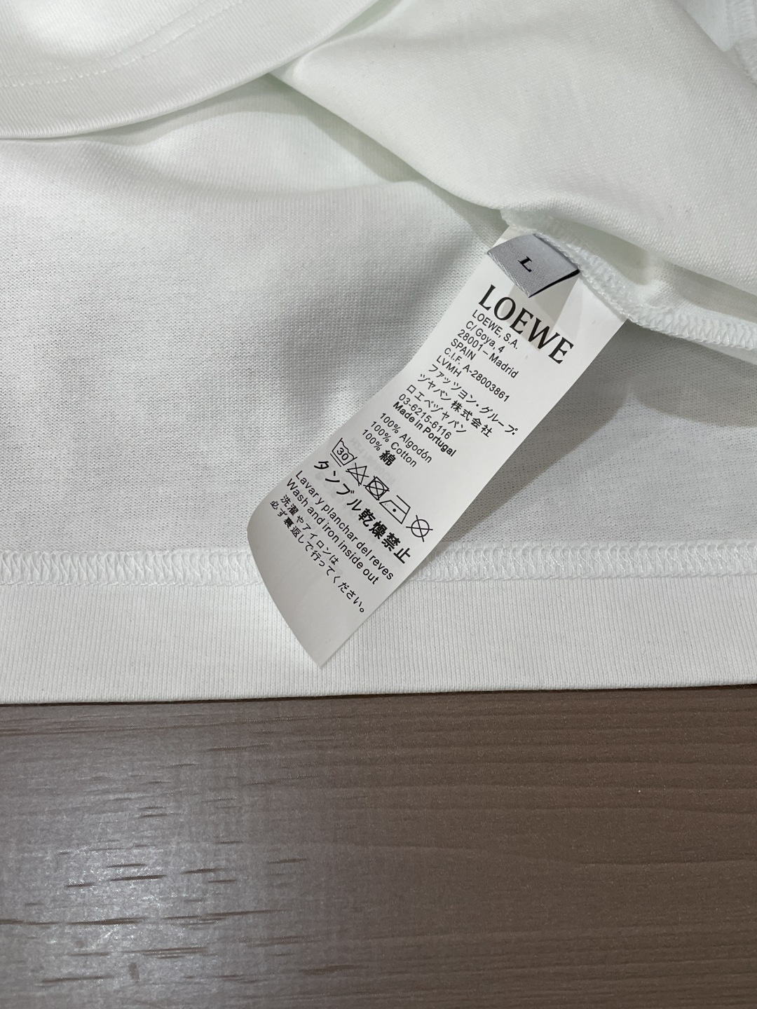 Loewe  2026春夏新款首发专柜最新款短袖T恤 高端订制 设计前卫时尚！品牌logo重工艺设计 高
