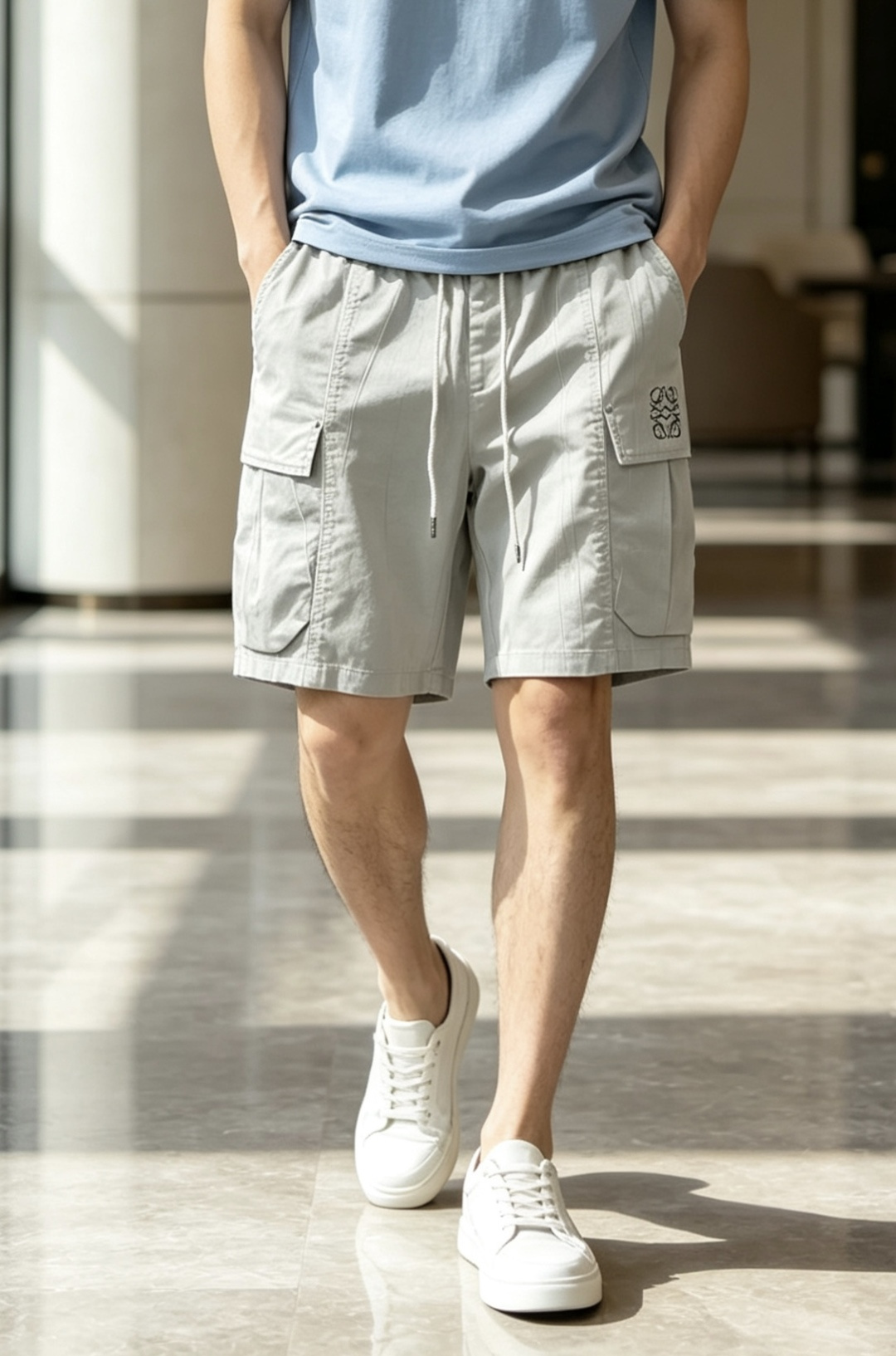 NO:774479,Highly recommended by Loewe!  2026ss new summer clothes are on sale at counters. The latest series of patterned logo shorts are a must-have for everyone!  Imported high-density pure cotton fabric, extremely skin-friendly and comfortable. It feels very delicate and has a good texture, which perfectly reflects the three-dimensional effect. It is in line with the brand's consistent design style. It is a very good overall product and a must-have for fashionistas. Sizes 28-36, loewe, shorts,19860909Loewe 重磅推荐！2026ss夏装新品 专柜在售 最新系列图案logo短裤 必须人手一件的节奏！进口顶极高密度纯棉面料,极为亲肤舒适 摸上去非常的细腻,质感很好,完美体现立体感 符合品牌一贯设计风格,整体非常不错的一款,潮人必备 尺码28-36,,loewe,shorts,,Men's clothing