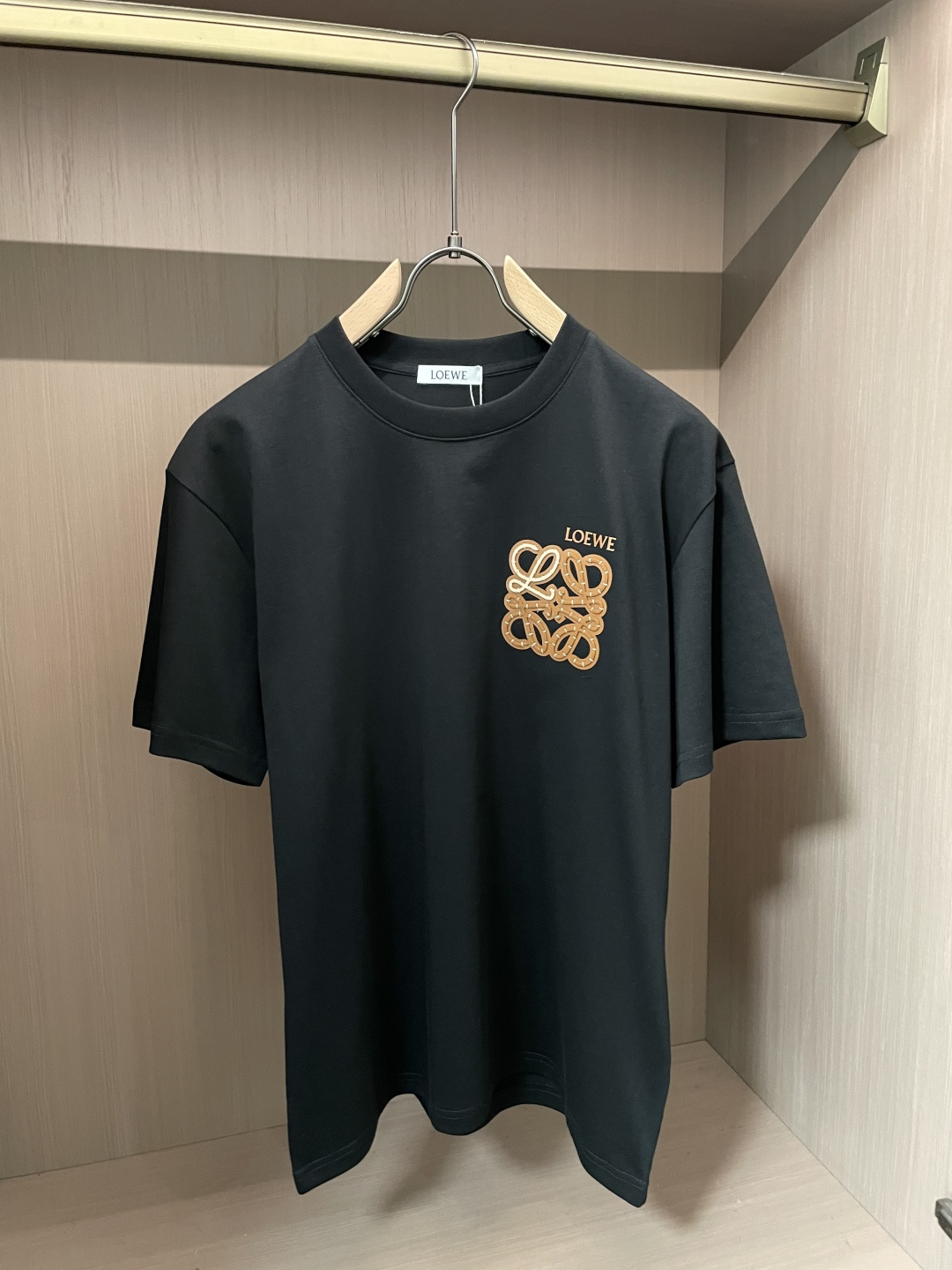 Loewe 官网同款 官网同款 官网同款⚠️重磅推荐！2026ss夏装新品 专柜在售 最新系列图案log