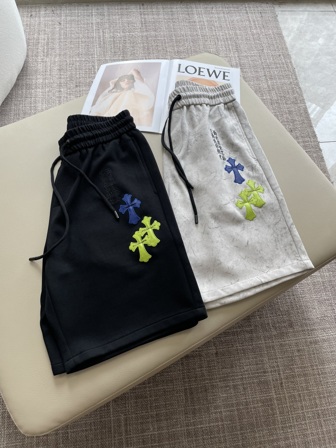 . 克罗心 2026夏季短裤!百搭松紧腰休闲五分裤!松紧腰 两侧插袋 面料采用客供定织高支纯棉料,上身透气,柔软亲肤, . 克罗心 2026夏季短裤!百搭松紧腰休闲五分裤!松紧腰 两侧插袋 面料采用客供定织高支纯棉料,上身透气,柔软亲肤,
