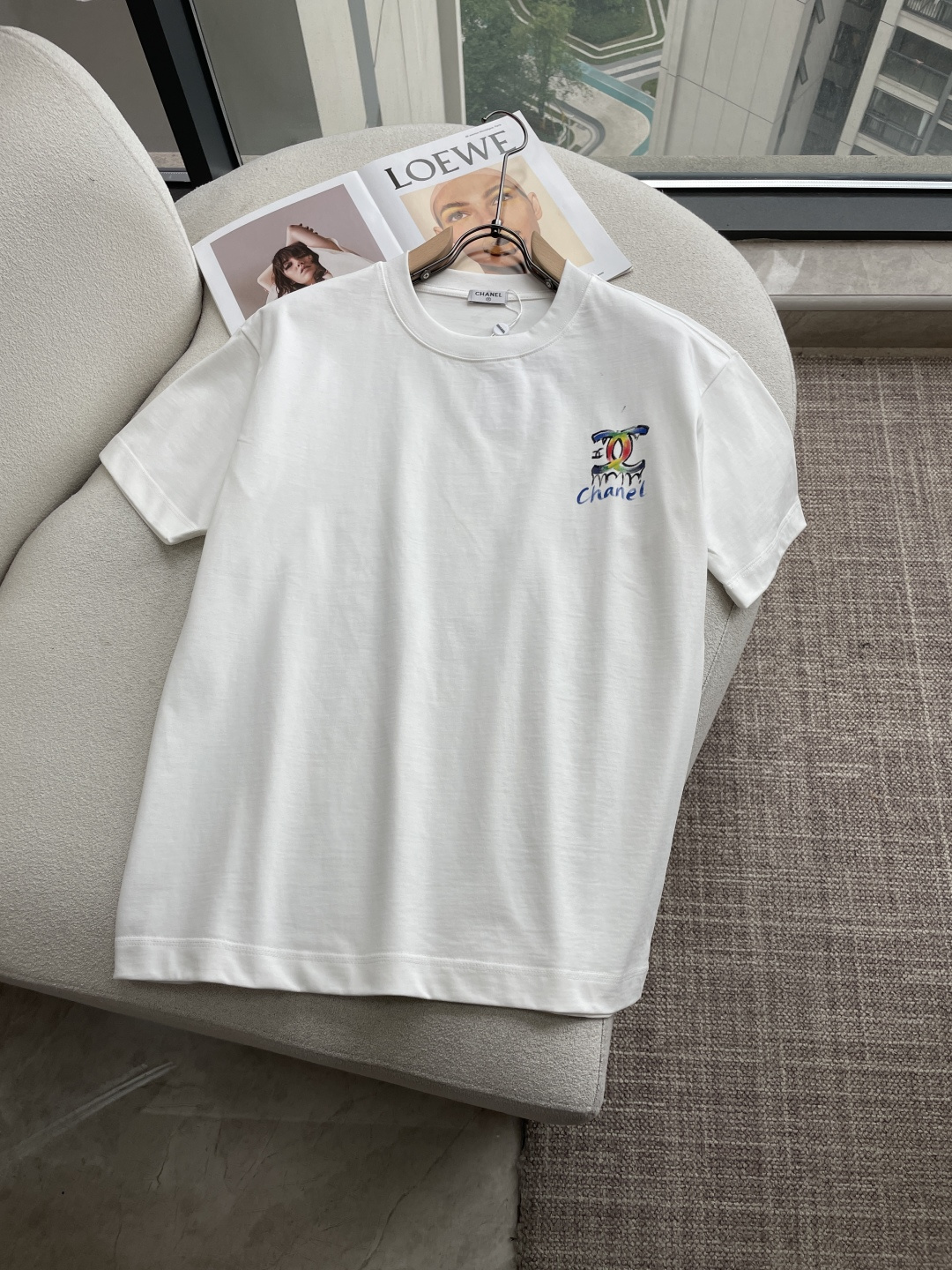 小香2026春夏款/官网同步面料采用重磅纯棉精梳棉面料，OS宽松版型，上身版型超正！日常百搭，衣橱必备单