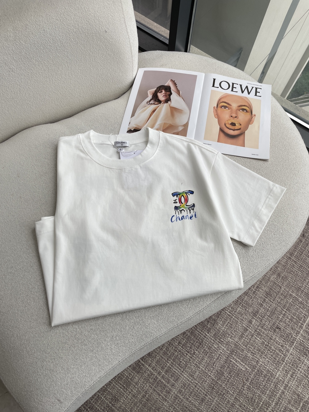 小香2026春夏款/官网同步面料采用重磅纯棉精梳棉面料，OS宽松版型，上身版型超正！日常百搭，衣橱必备单