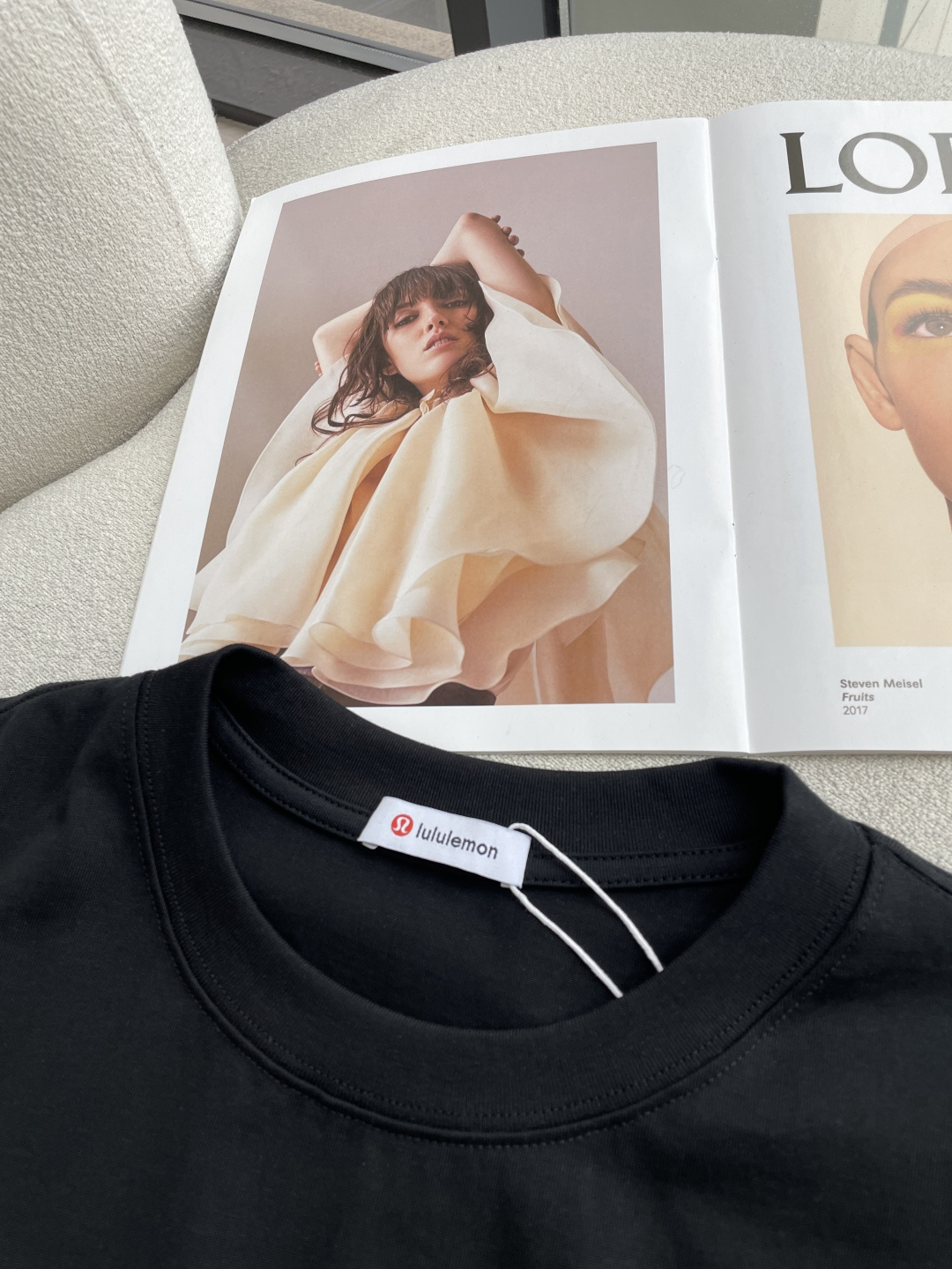 lulu2026春夏款/官网同步面料采用重磅纯棉精梳棉面料，OS宽松版型，上身版型超正！日常百搭，衣橱必